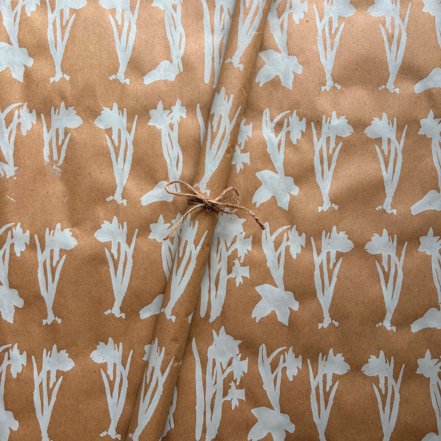 Daffodils Eco Giftwrap