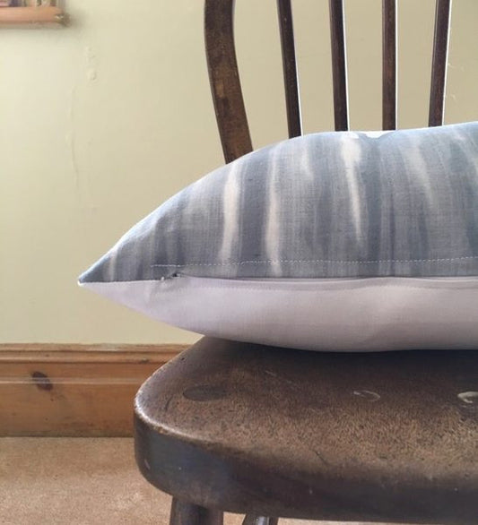 Ebb & Flow cushion - Soak