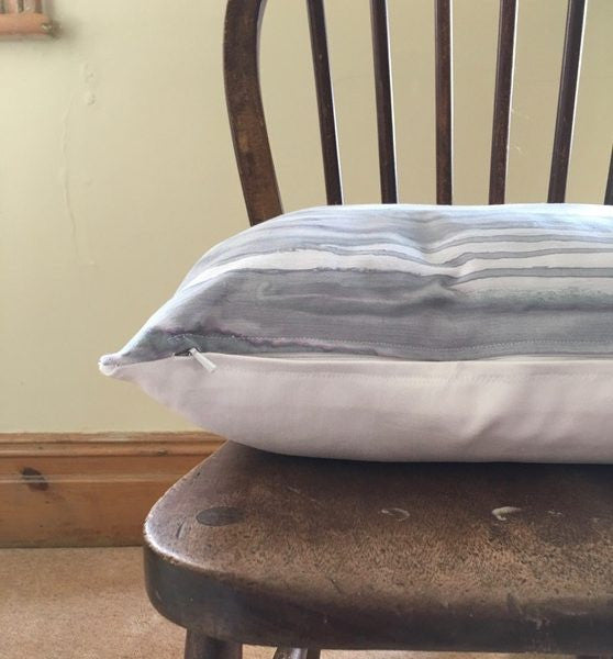 Ebb & Flow cushion - Waves