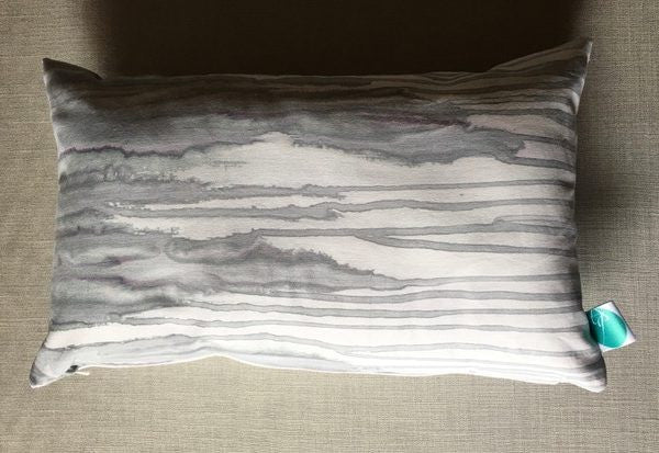 Ebb & Flow cushion - Waves